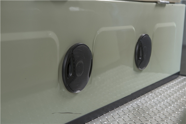 14座旅游觀光車-插孔